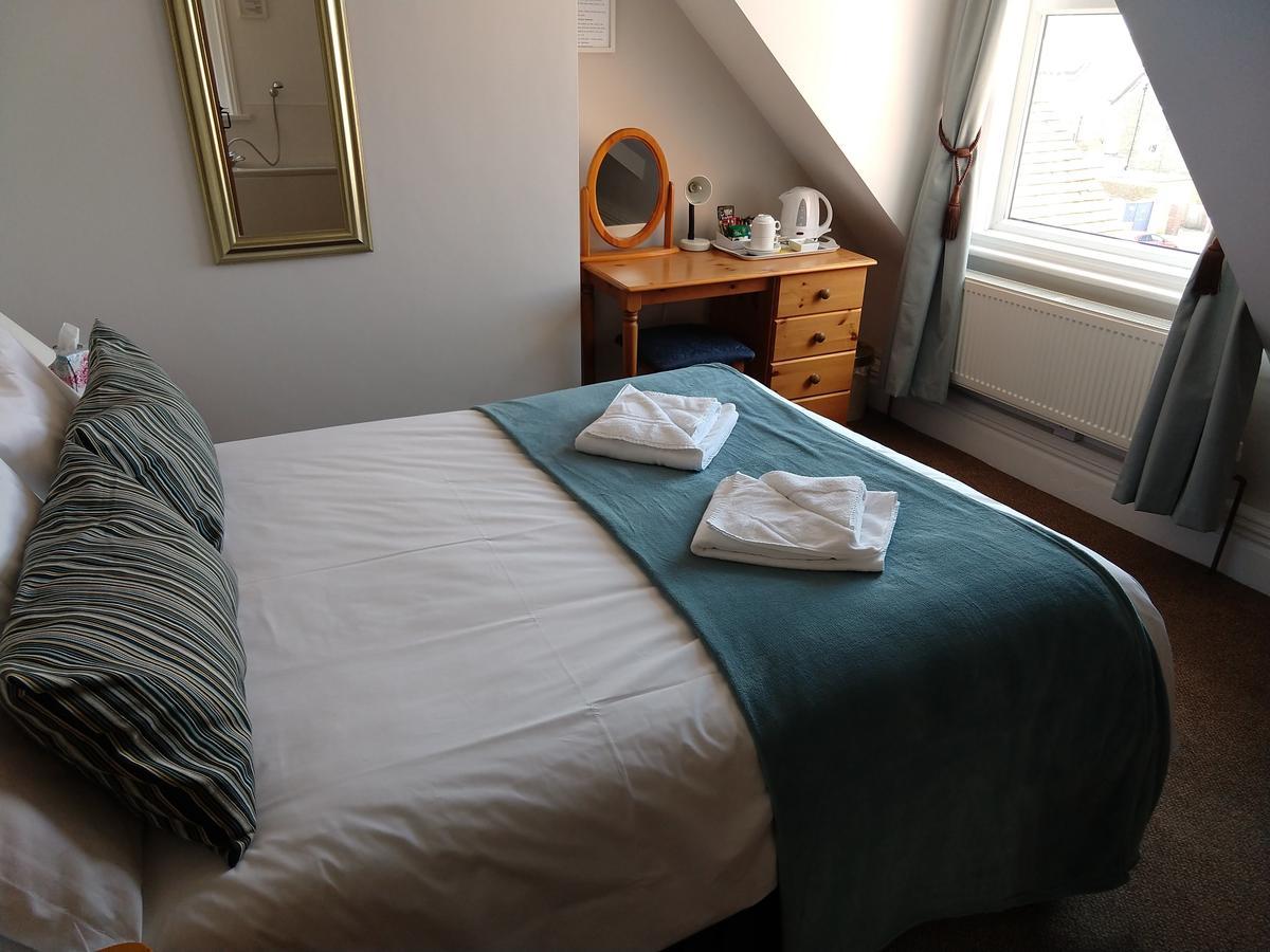 By The Sea Bed And Breakfast Eastbourne Exterior foto