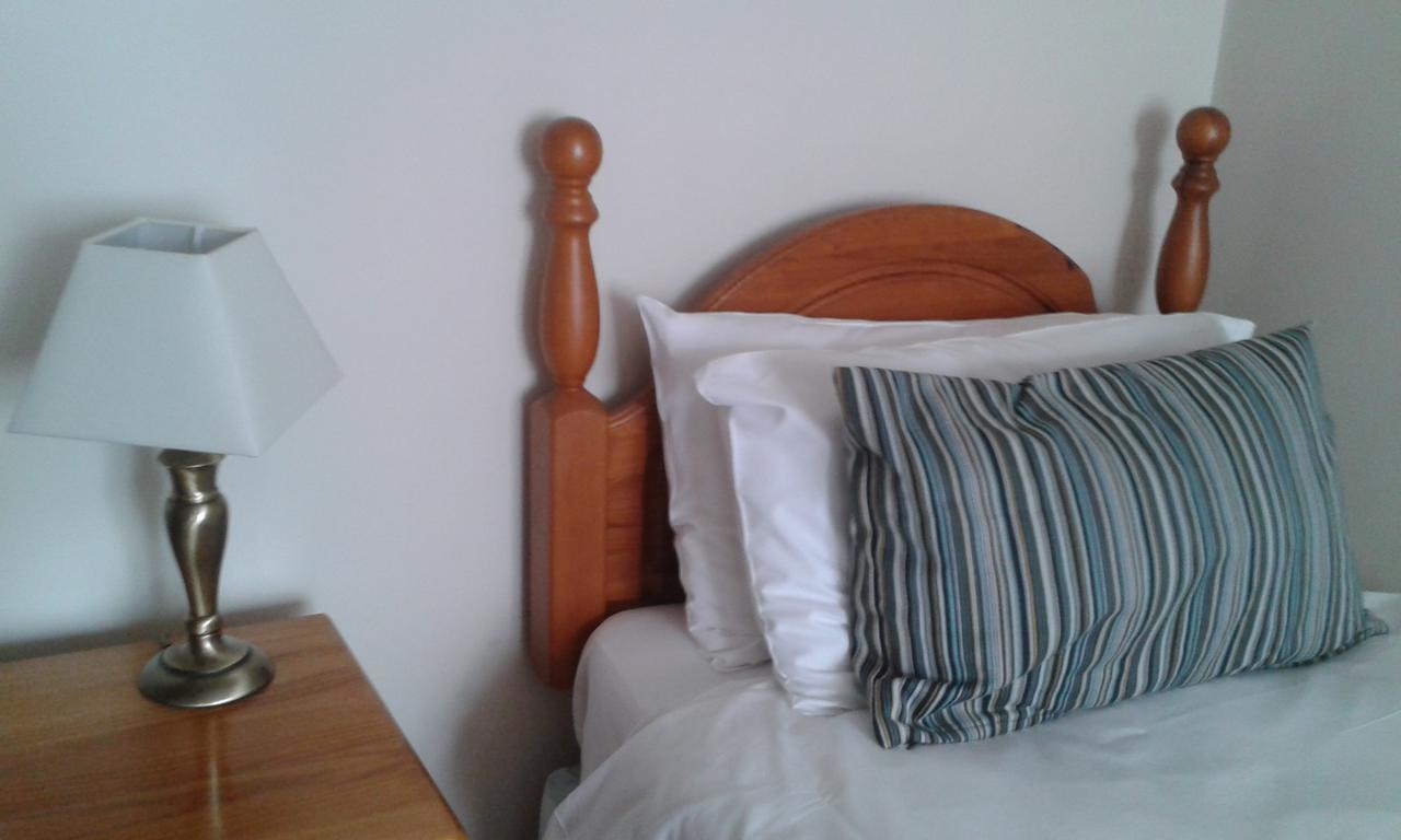 By The Sea Bed And Breakfast Eastbourne Exterior foto