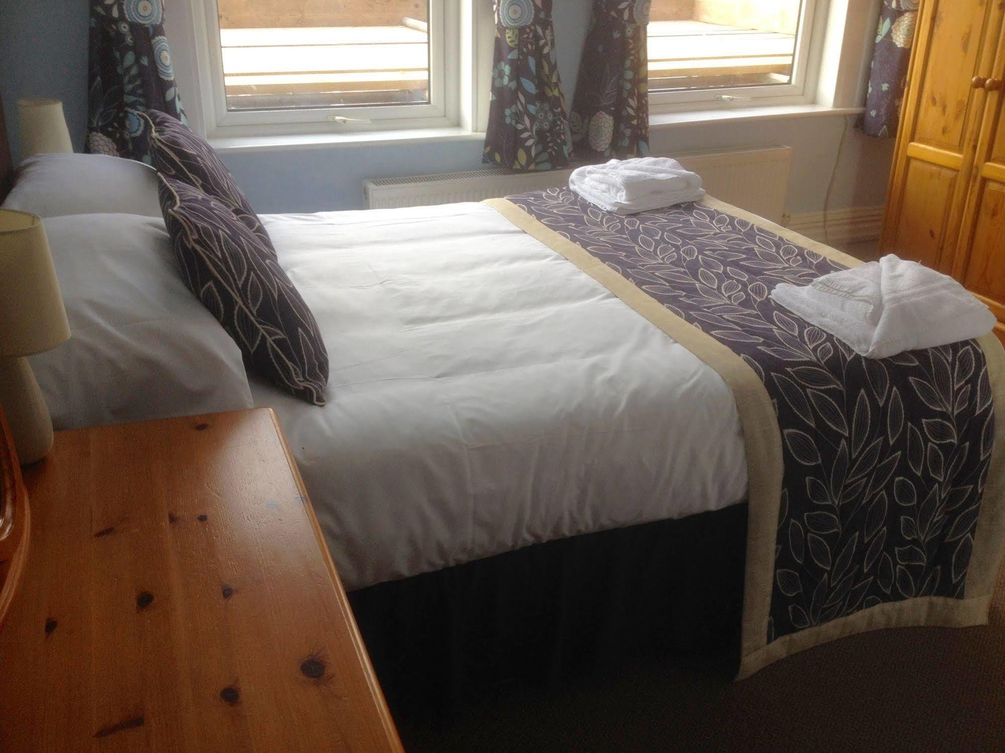 By The Sea Bed And Breakfast Eastbourne Exterior foto